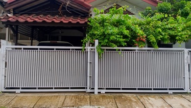 Rumah Area Luxury Galaxy, Bekasi - Harga Menarik 2,95 Miliar