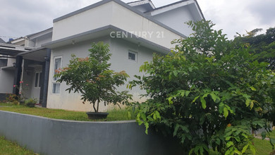 Kesempatan Rumah di Cibinong, Bogor, LB 120m², Harga 1,65 Miliar