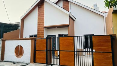 Dijual Rumah Strategis di Harapan Indah, Bekasi - LT 115m²