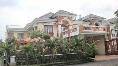 Rumah Prestisius di Kawasan Pulogebang, Jakarta Timur, LB 325m², Harga 8 Miliar