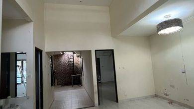 Disewakan Rumah Minimalis di Harapan Indah, Bekasi, LT  144 m2