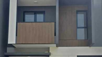 Rumah Sewa Nyaman Lokasi Summarecon Crown Gading, Bekasi, LB 70m²