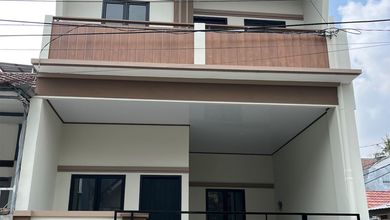 Jual Rumah Cantik LT 60 m2 di Summarecon Bekasi, Bekasi