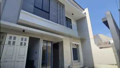 Hunian Prestisius di Kawasan kertajaya, Surabaya, LB 300m², Harga 5,5 Miliar