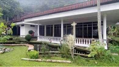 Villa Murah Ada Rumah Walet Di Trawas Mojokerto