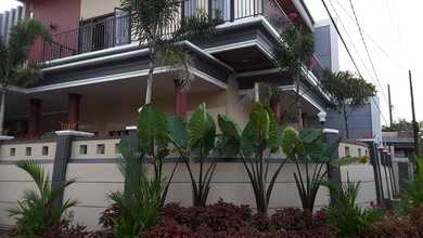 Rumah Area Luxury Surabaya Kota, Surabaya - Harga Menarik 3,9 Miliar