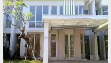 Jual Rumah Nyaman di Pakuwon, Surabaya - LT 160m²