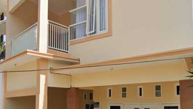 Dijual Rumah Nyaman di Tenggilis Mejoyo, Surabaya - LT 120m²