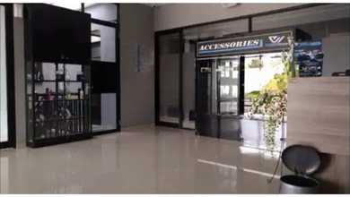 Ex Showroom Dan Variasi Mobil Di Dukuh Kupang Dekat Citraland