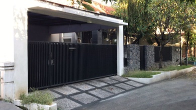 Rumah Dijual di Medokan Ayu, Surabaya, LB 234m², Harga Terbaik!