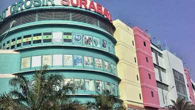 Jual B U, Stand Jualan Di Pusat Grosir Surabaya