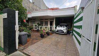 Rumah Modern Luas 209 Jual di Srengseng, Jakarta Barat