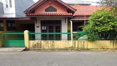 Penawaran Eksklusif, rumah Mewah di Kebon Jeruk, Jakarta Barat, LB 150m²