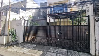 Penawaran Langka, rumah Prestisius di Kemanggisan, Jakarta Barat, LB 150m²