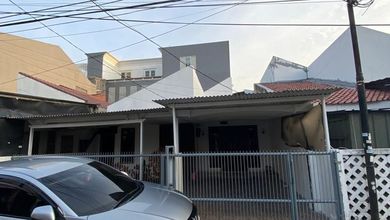 Dijual Rumah Nyaman di Joglo, Jakarta Barat - LT 144m²