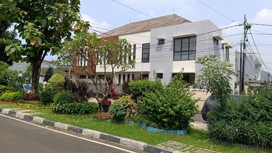 Rumah Area Luxury Cipinang, Jakarta Timur - Harga Menarik 12,9 Miliar