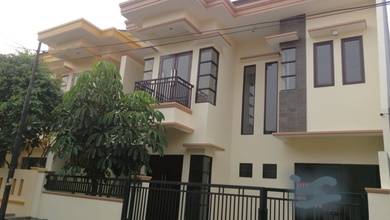 Dijual rumah Mewah di Rawamangun, Jakarta Timur - LT 172m²