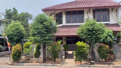Dijual rumah Mewah di Pulomas, Jakarta Timur - LT 187m²