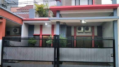 Dijual Rumah Strategis di Harapan Indah, Bekasi - LT 112m²