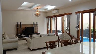 Kontrakan Murah di Pondok Indah, Jakarta Selatan, 6 KT, Harga 450 Juta /tahun