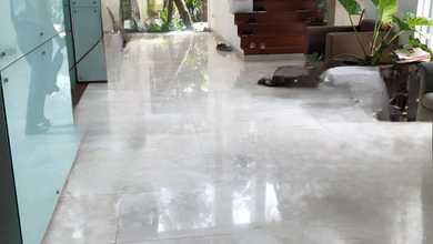 Disewakan Rumah Nyaman di Kebayoran Baru, Jakarta Selatan, LT 775m²