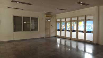 Segera Disewakan di Wijaya, Jakarta Selatan, LT 718m², Harga 700 Juta /tahun