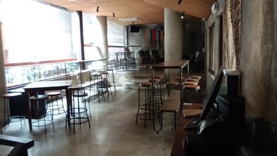 Sewa Tempat Usaha Komersil Jakarta Pusat ( Cocok Utk F & B ) Resto & Cafe 