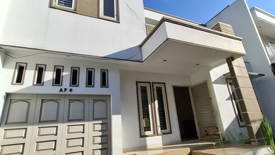 Rumah Prestisius di Kawasan Duri Kepa, Jakarta Barat, LB 300m², Harga 4,9 Miliar