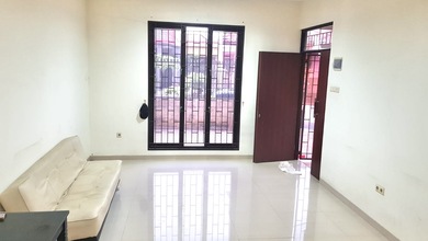 Promo Rumah di Kav DKI, Jakarta Barat, LB 200m², Harga 1,95 Miliar