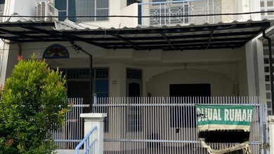 Kesempatan Rumah di Green garden, Jakarta Barat, LB 144m², Harga 2 Miliar