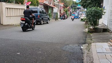 Promo Rumah di Kebayoran Lama, Jakarta Selatan, LB 200m², Harga 2 Miliar