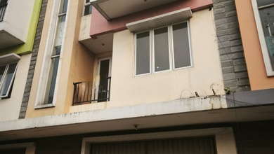 Sewakan Ruko Heliconia 2.5 Lt Kota Harapan Indah 1 Bekasi