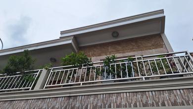 Rumah Elite di Kawasan Cipayung, Jakarta Timur, LB 200m², Harga 2,8 Miliar