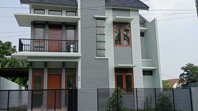 Rumah Area Luxury Kemang Pratama, Bekasi - Harga Menarik 3,5 Miliar