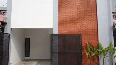 Rumah Favorit di Duta Harapan, Bekasi, 4 KT, Harga 1,2 Miliar