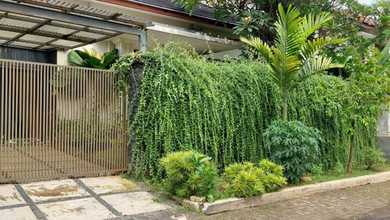 For Sale rumah Premium di Kebayoran Lama, Jakarta Selatan - LT 288m²