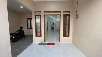 Rumah Dijual di Pondok Kelapa, Jakarta Timur, LB 138m², Harga Kompetitif!
