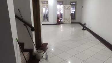 Rumah Area Premium Buaran, Jakarta Timur - Harga Terbaik 3 Miliar