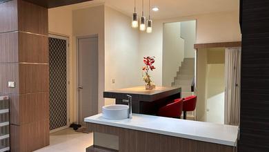 Hunian Elegan di Galaxy, Bekasi, 4 KT, LT 171m²