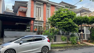 Kesempatan Langka, rumah Prestisius di Kemang Pratama, Bekasi, LB 350m²