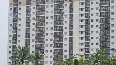 Dijual Cepat Apartemen 3BR Semi Furnished Kondisi Baik Siap Ditempati