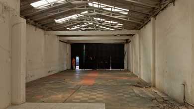 Disewakan Ruko Ex showroom mobil, di Pondok Bambu,Duren sawit,Jakarta timur.