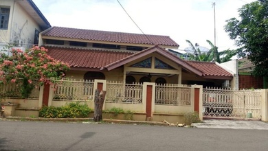 For Sale rumah Mewah di Bekasi Barat, Bekasi - LT 300m²