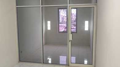 Ruko 2 Lantai di Sentra Onderdil Harapan Indah