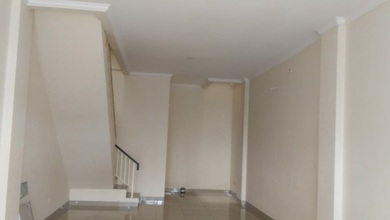 Ruko3.5 Lantai Green Lake City, Lokasi Strategis, Bisa Kpr