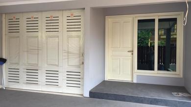 Rumah Mewah di Kawasan Taman Surya, Jakarta Barat, LB 308m², Harga 3,9 Miliar