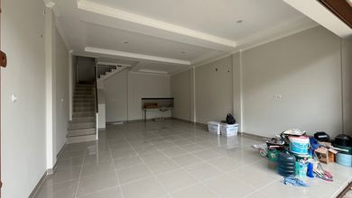 Jual Ruko Gandeng Poris Tangerang Baru Renovasi