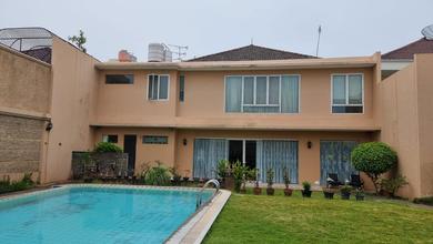 Hunian Mewah di Green garden, Jakarta Barat, 6 Kamar Tidur, LT 1100m²