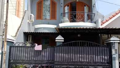 Kesempatan Rumah di Bekasi, Bekasi, LB 130m², Harga 800 Juta