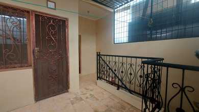 Kesempatan Rumah di Bekasi, Bekasi, LB 120m², Harga 1,15 Miliar